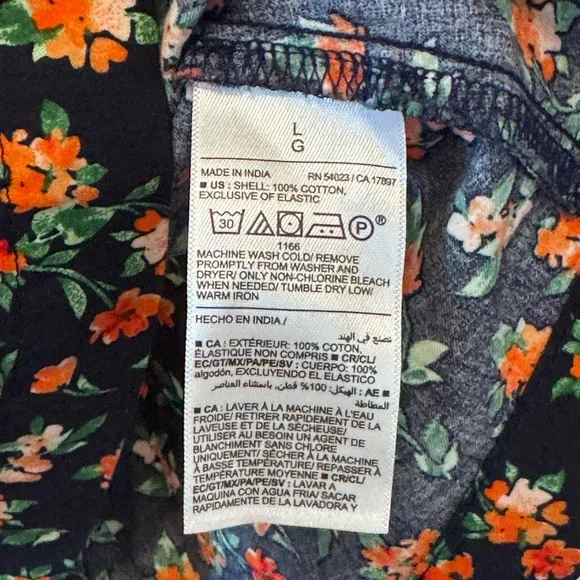 Old Navy Floral Puff Sleeve Peplum Smocked V-neck Top - Picture 3 of 4